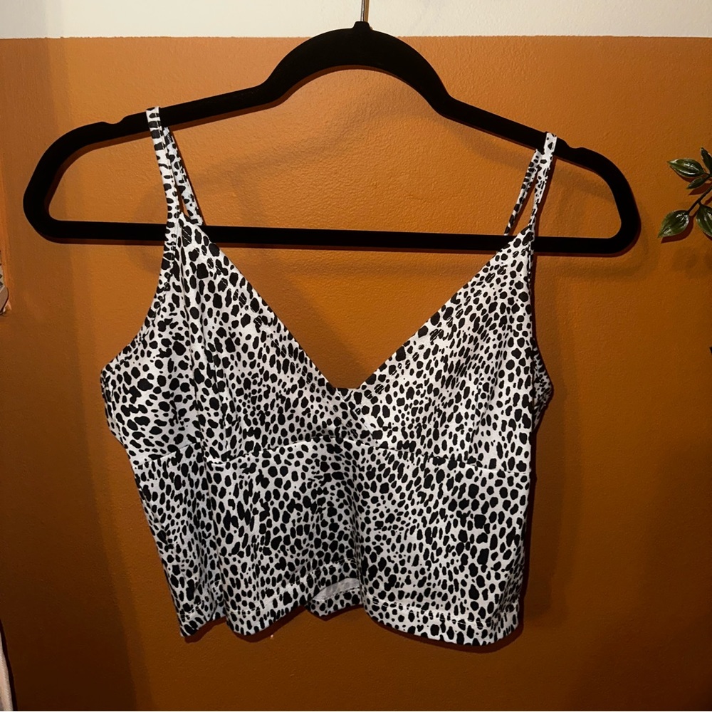 Black and white tank top